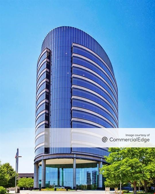 RE/MAX Plaza