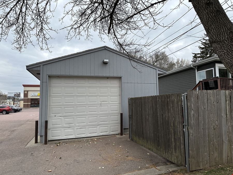 405 W 16th Street