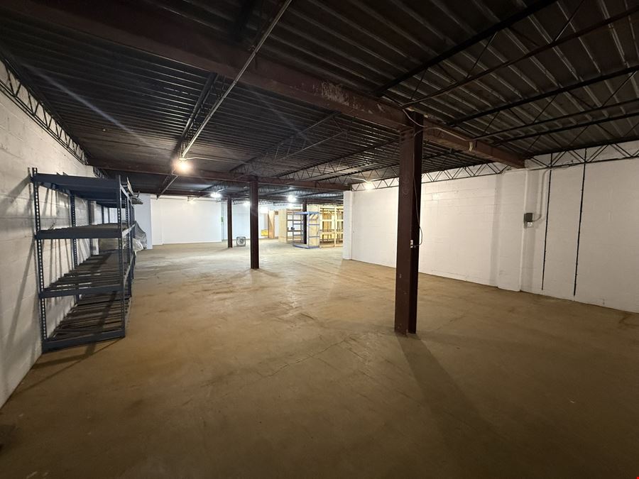 1343 Putnam Ave