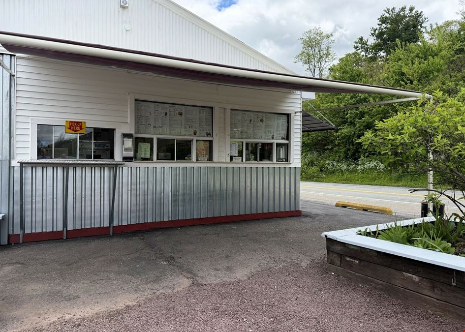 Kelly's Ice Cream - Turn-Key and Established Ice Cream Shop & Café Business w/ Real Estate