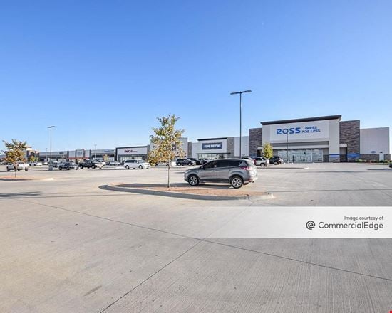 Preview of Retail space for Rent at 5545 McPherson Blvd