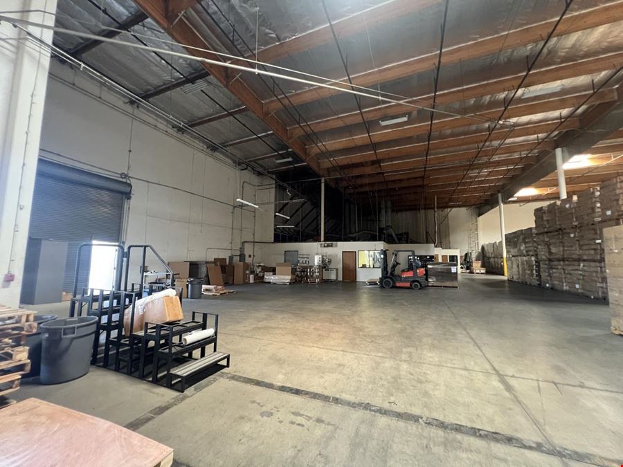 Ontario Warehouse Space for Rent - #1698 | 1,000-20,000 Sq Ft