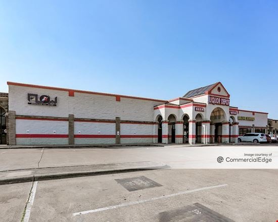 Preview of Retail space for Rent at 2400 West Pioneer Pkwy