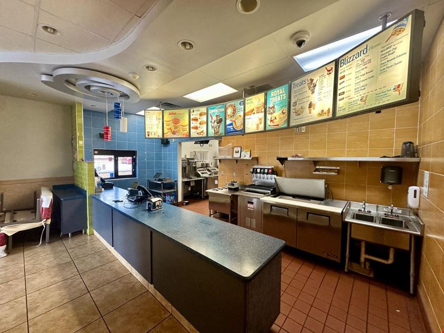 Retail Drive Through on Saginaw Hwy Lansing