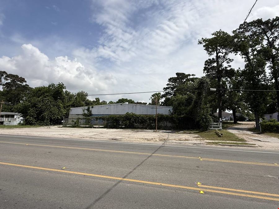 1922 W MAIN ST BAYTOWN TX- 6,250sf Flex Bldg, 0.88 Acre