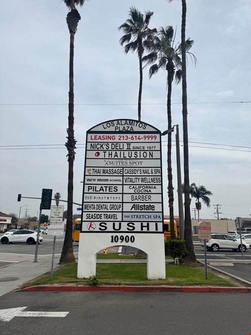 Los Alamitos Plaza