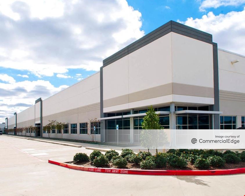 TradeLane Airport Center - Building 4