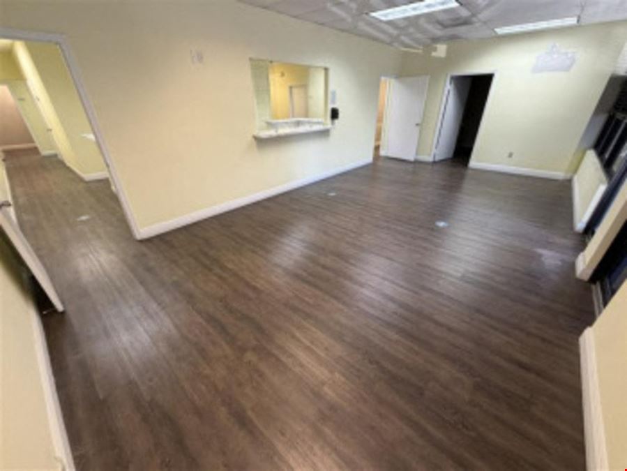2888 SF Suite 201-202 PROFESSIONAL & MEDICAL OFFICE SPACE FOR LEASE