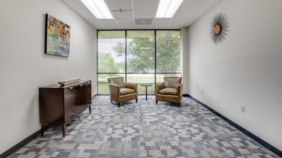 10707 Corporate Dr - Executive Suites