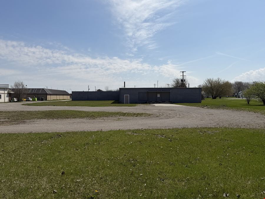 Former Denno's Furniture & Mattress