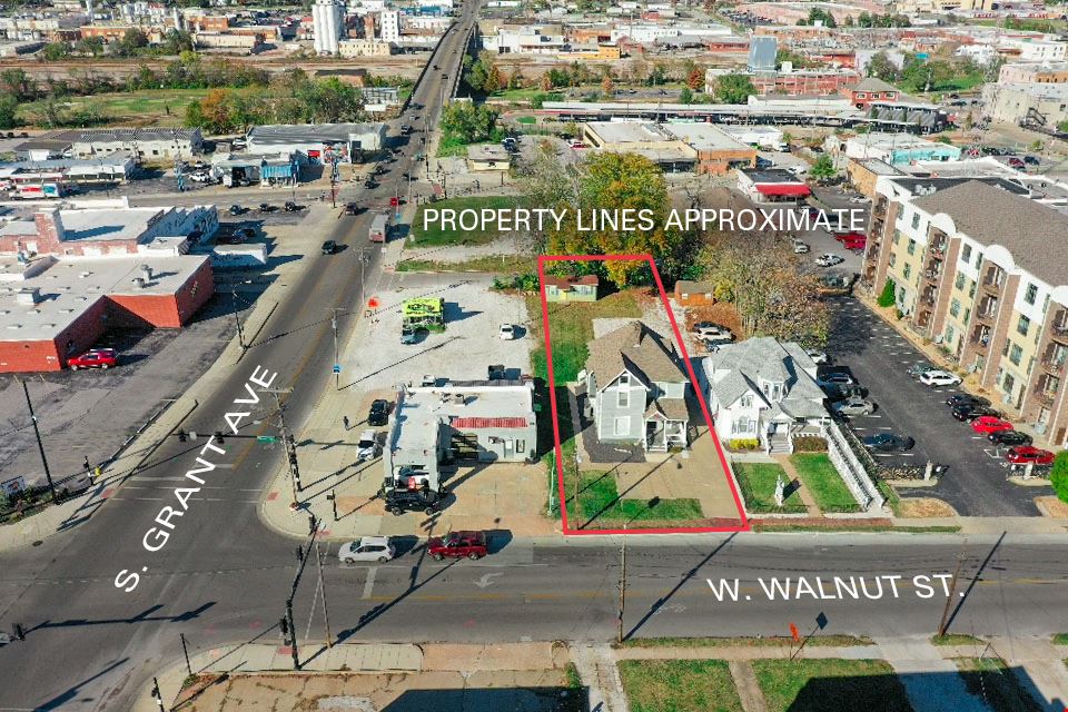 REDUCED $100,000 - 1,854 SF Retail Building For Sale GAP A on Grant & Walnut