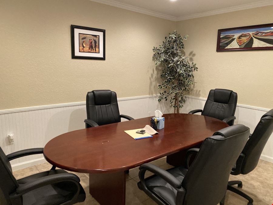 Office property in Largo, FL