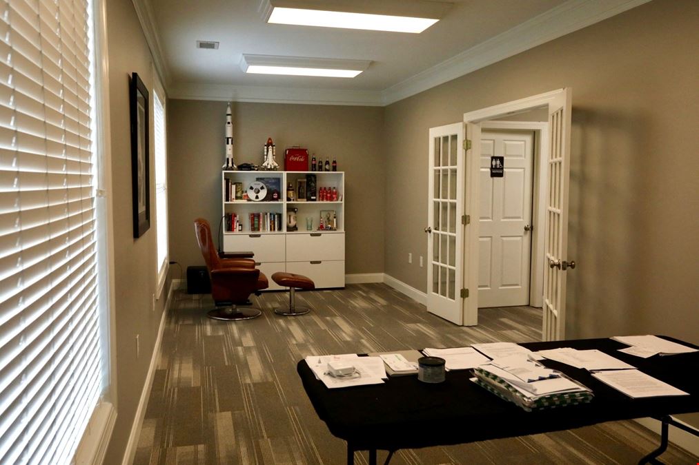 Modern, ground floor office suite
