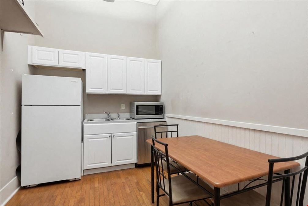 418 S Gay St