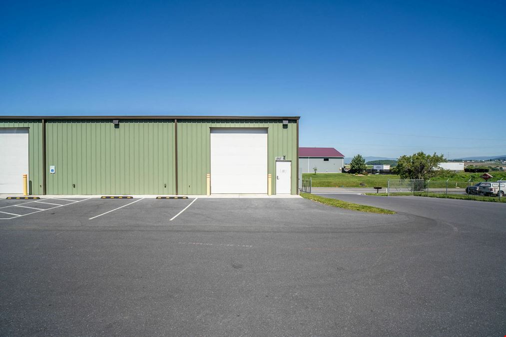 FOR LEASE - RARE SMALL FLEX SPACE | ±1,875 SF | IDEAL FOR CONTRACTORS & SERVICE BUSINESS