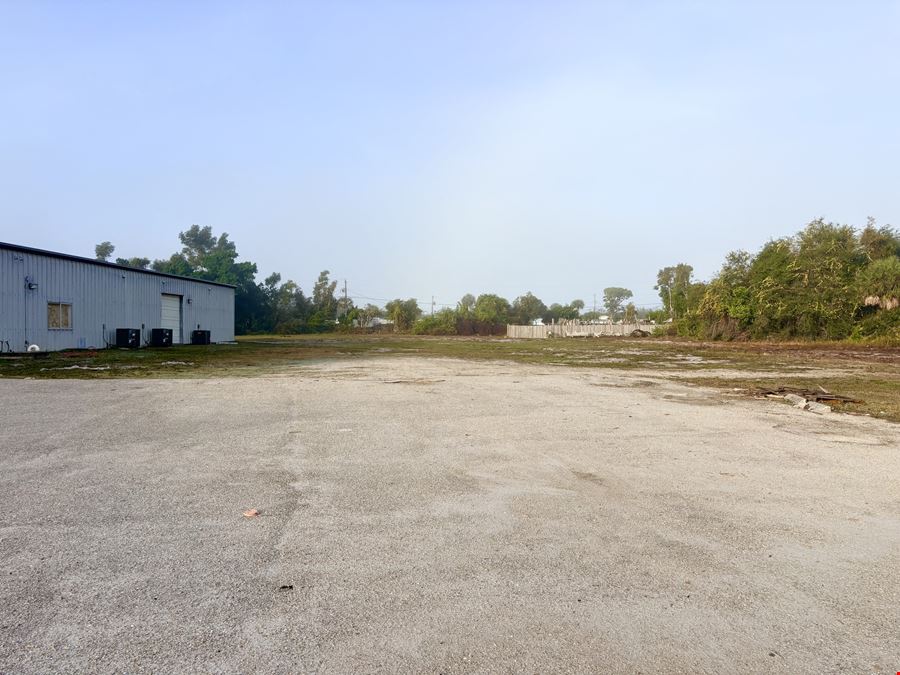 Rare Retail and Warehouse Opportunity on US-41