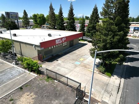 Preview of Industrial space for Rent at 906 Tommydon St