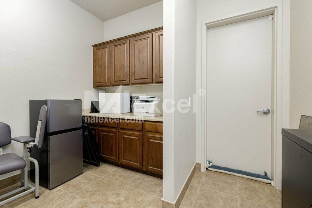 840 Pinnacle Ct # 800