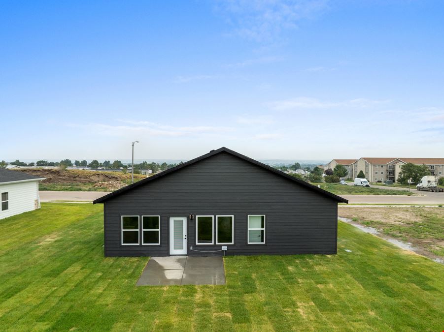 3201 & South Vacant lot 27th Ave W