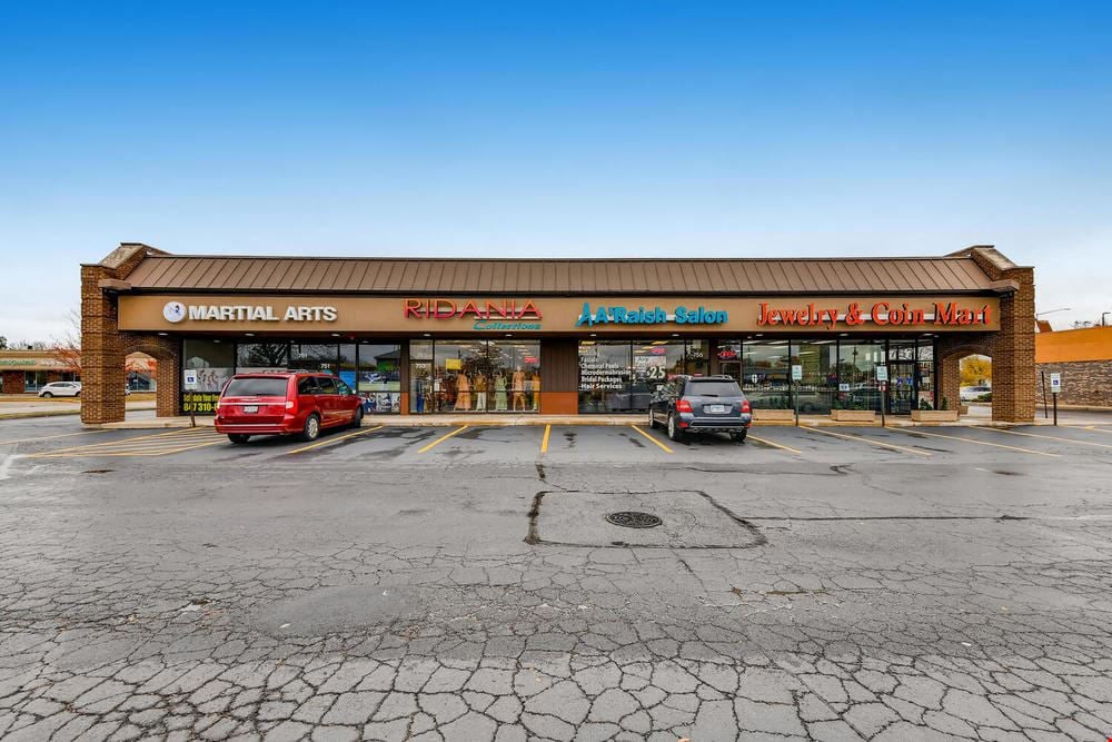 Salem Plaza