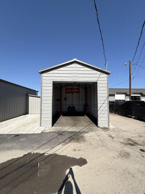 385 Sheridan Blvd