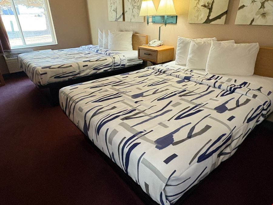 De Smet Inn & Suites