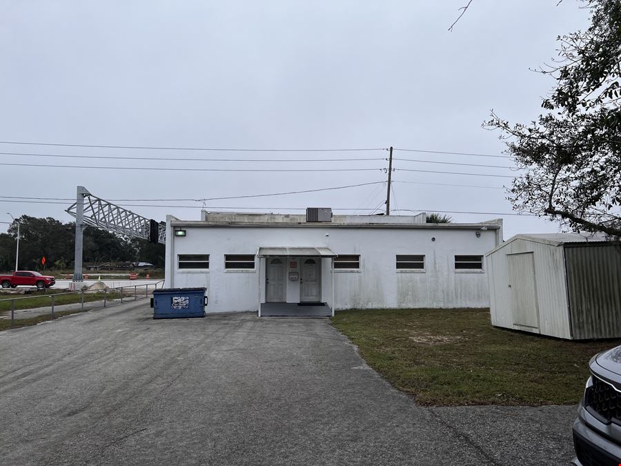 Lake Wales 1960 SQFT Office Building with Additional Residential Income