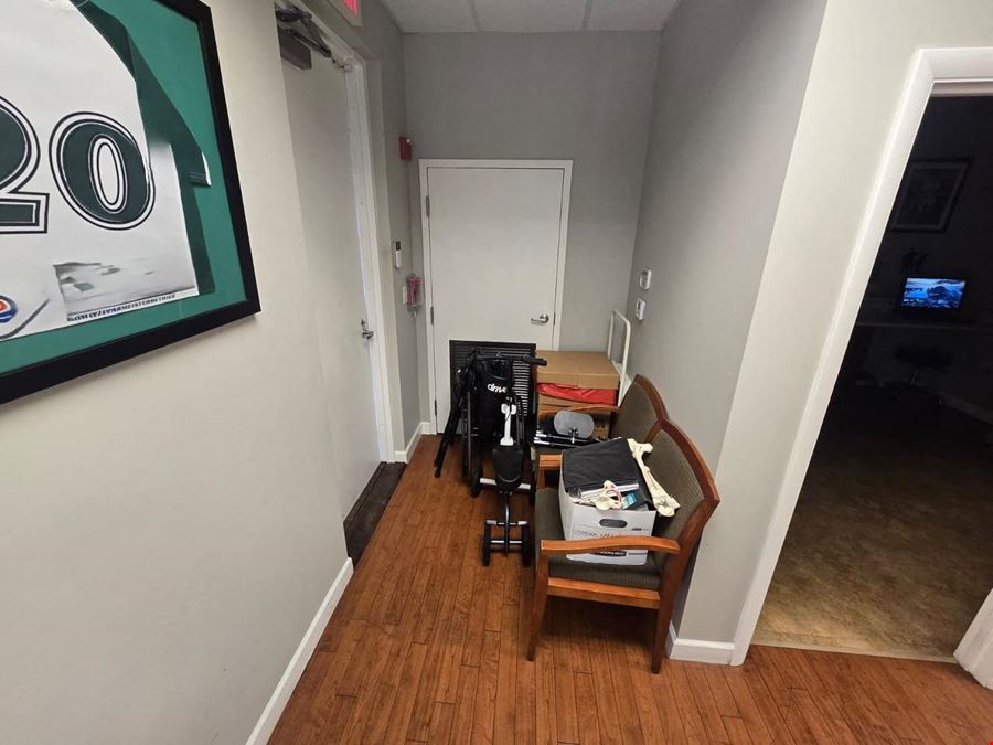 Traditional & Spacious Medical Office