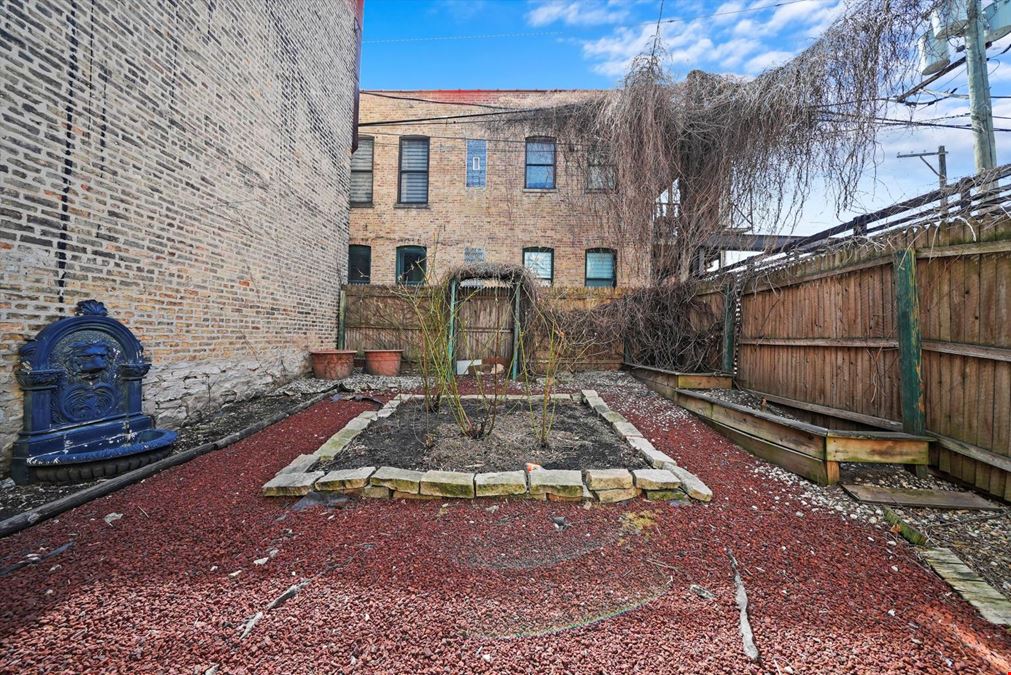 1303 W Chicago Ave, Chicago, IL
