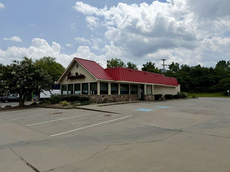 523 Louisville Road