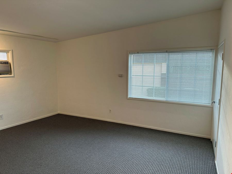 1000 Fifth Ave, 2nd Floor