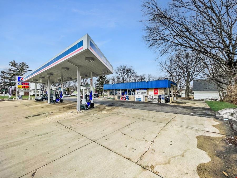 Marathon Gas Station