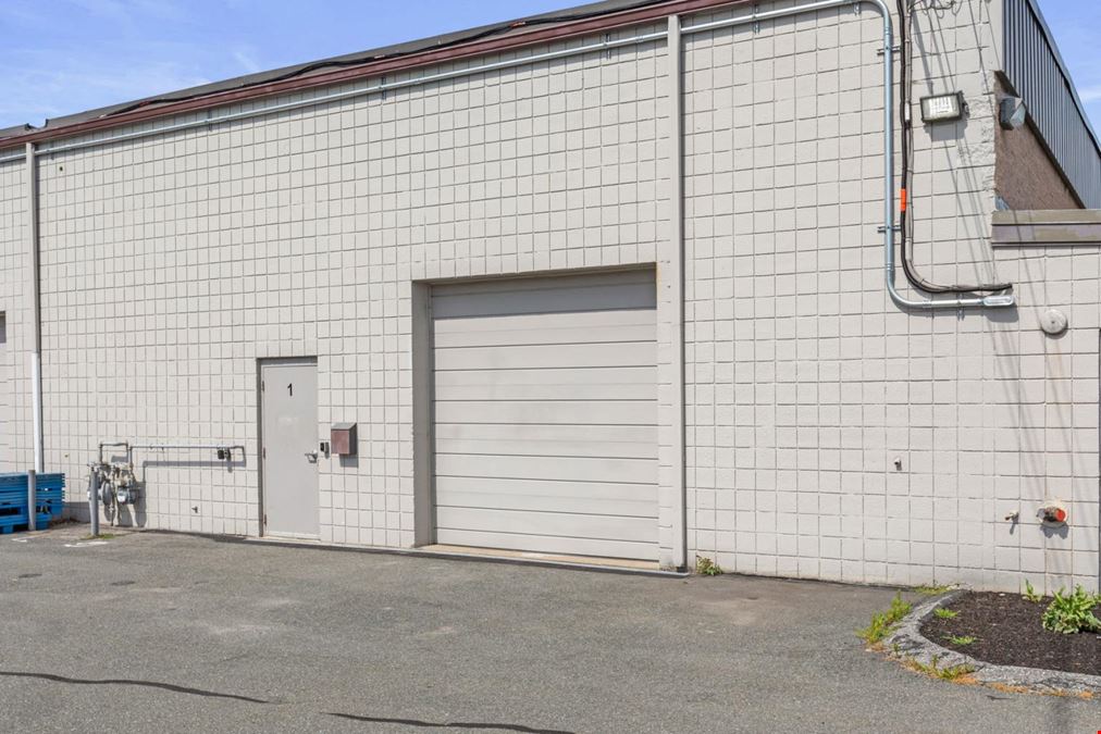 2,650sf Flex Space for Lease in Seaport Business Park, Newburyport. MA