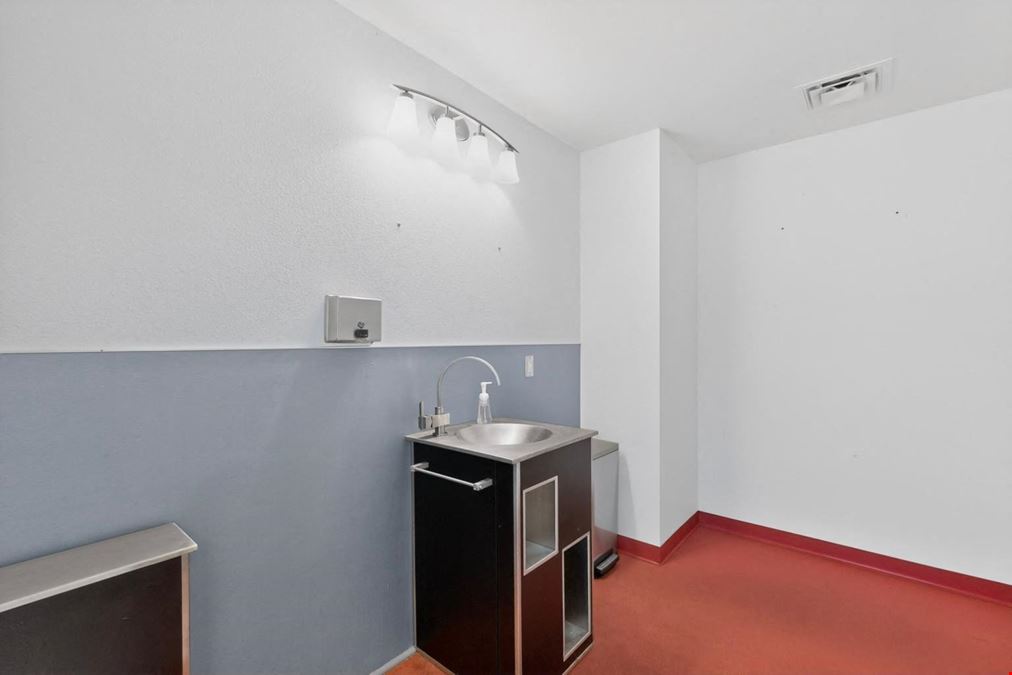 FLEX/WAREHOUSE/OFFICE/YARD/3-PHASE