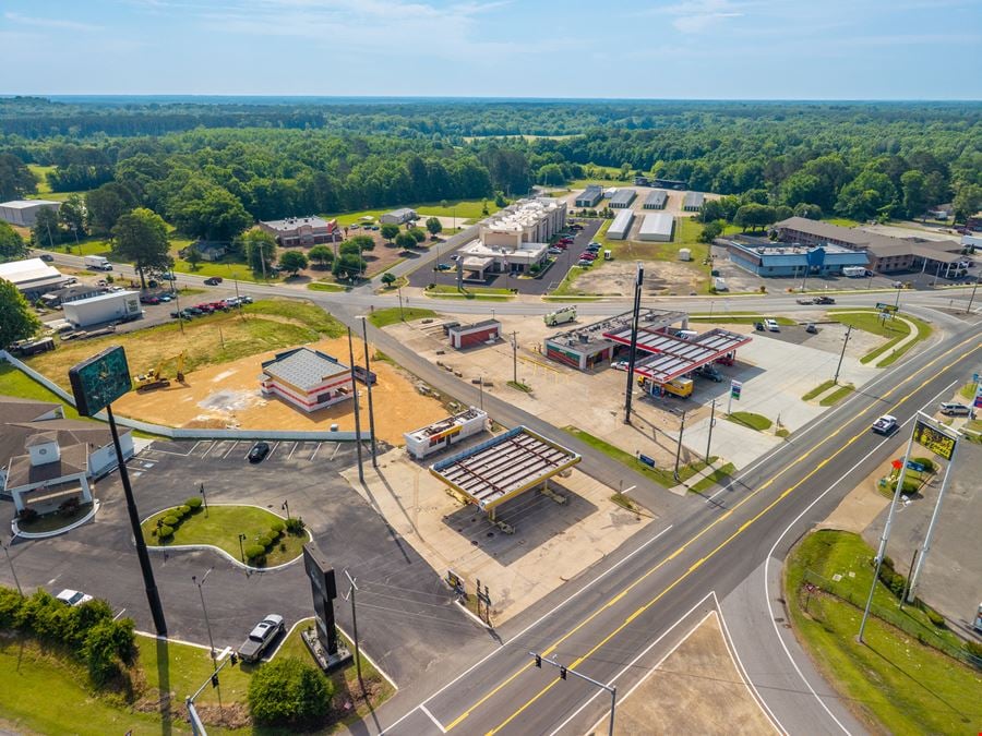 Highway 7 North / Corner Retail