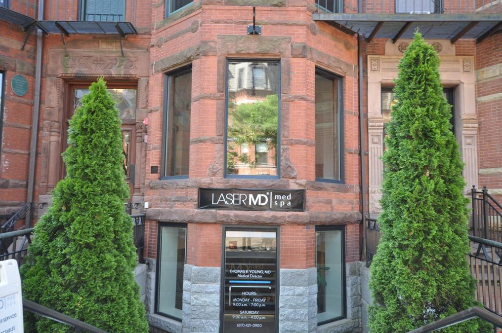 218 Newbury St