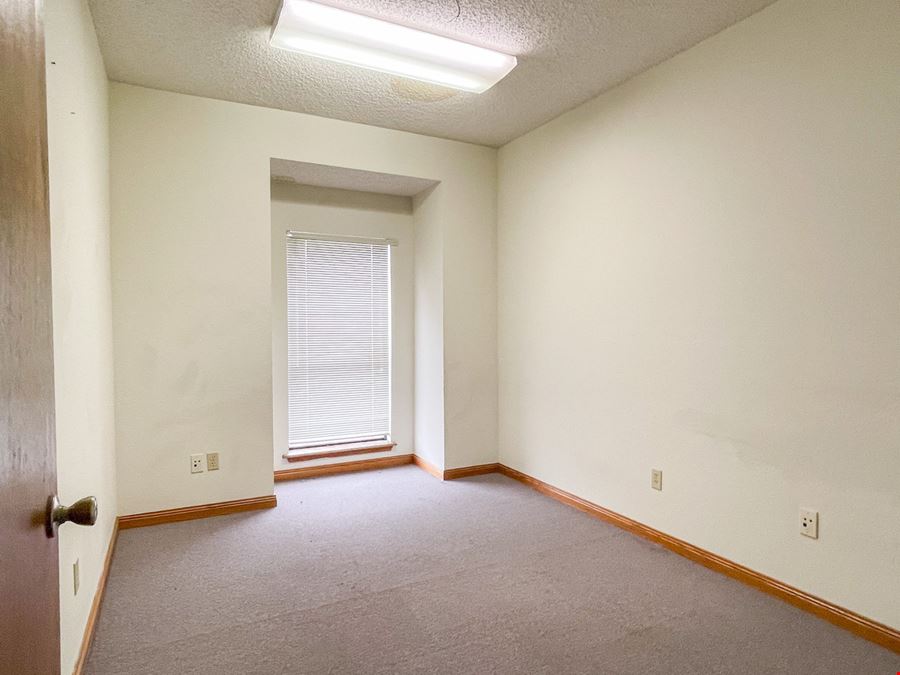 Efficient Office Space Near ULL Campus