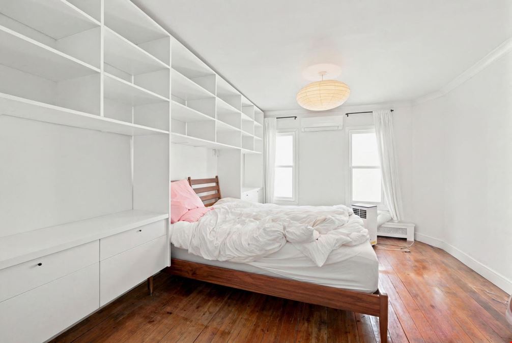 251 Graham Ave