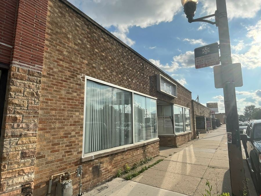 5245 W Diversey