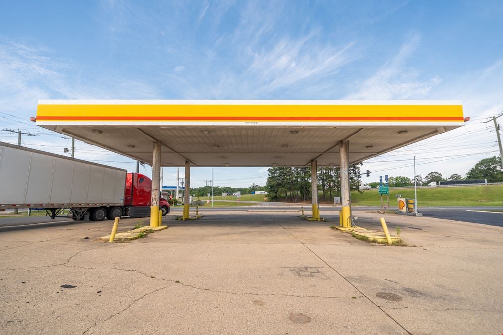 Highway 7 North / Corner Retail