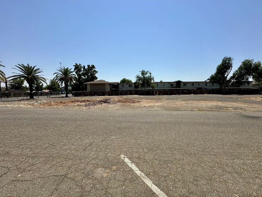 5139 Hillsdale Blvd