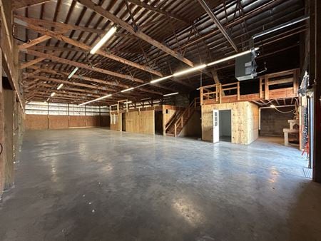 Preview of Industrial space for Rent at 112 Thomas Court