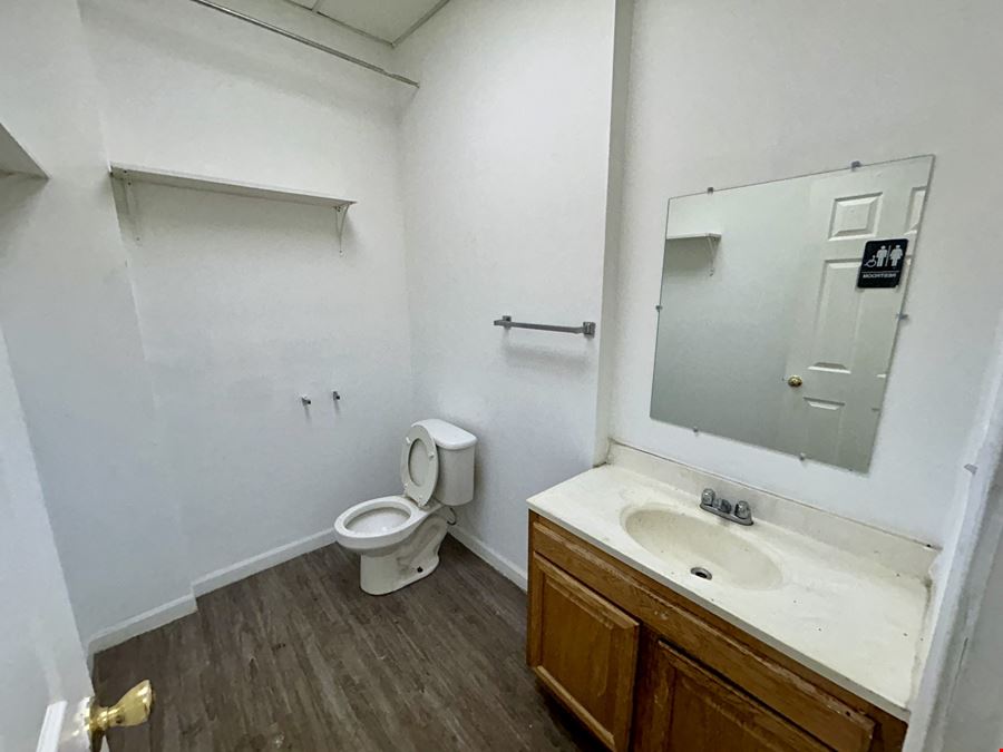 5032 W North Avenue - Commercial for Lease