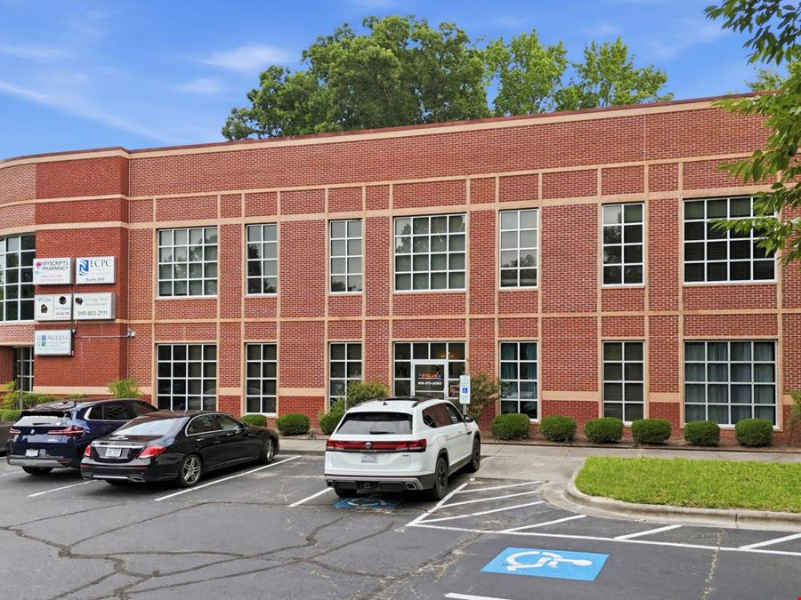 3 Suites at 502 McKnight Drive
