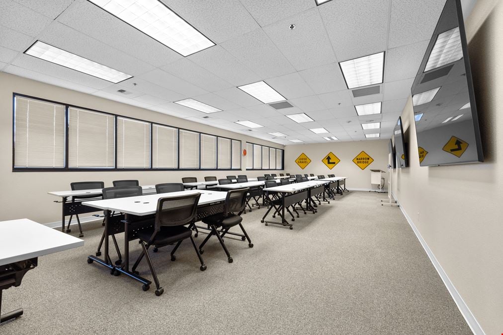 555 Corporate Dr