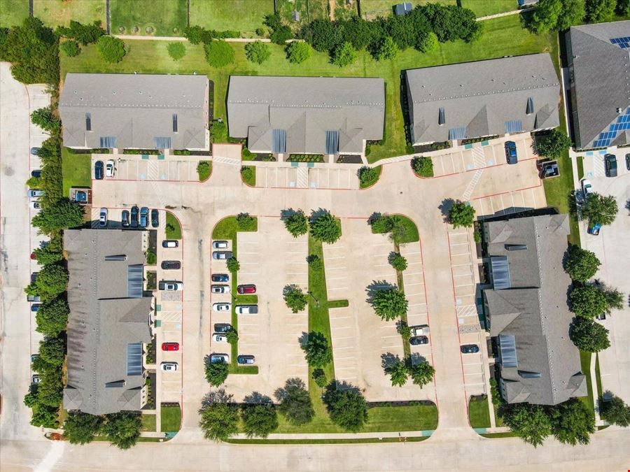 4821-4851 Merlot Ave 