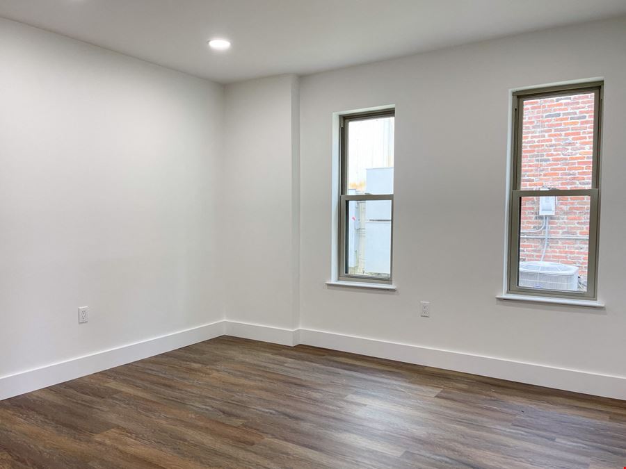 Renovated Office/Warehouse Suite Near Airline Hwy