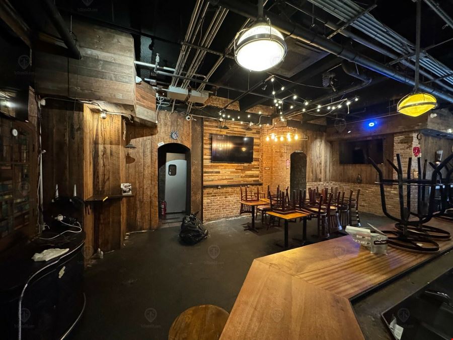 1,600 SF | 1612 Madison Street | Built-Out Bar/Restaurant for Lease