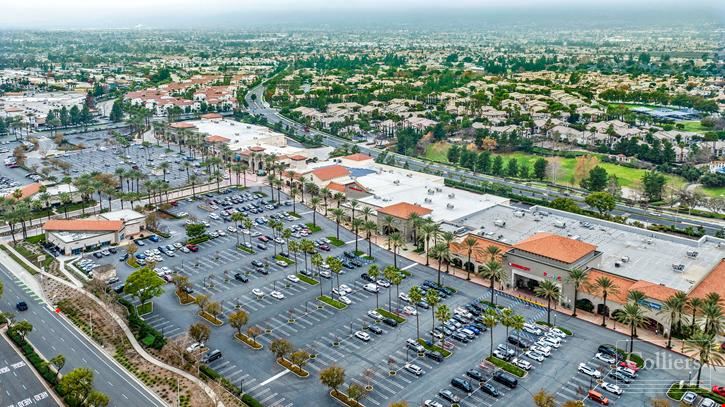 New reduced price! |Town Center Square | Exceptional Fully-Leased Retail Opportunity