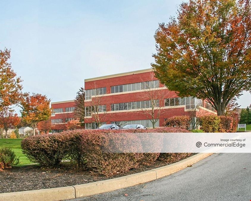 Rossmoyne Business Center 